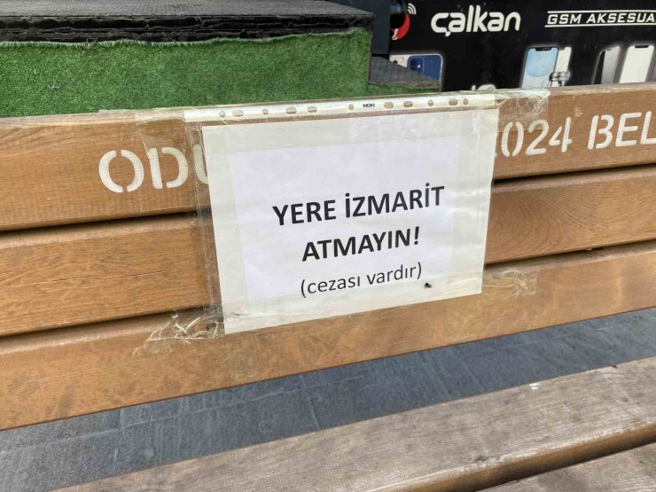 Vatandaşın ceza yememesi için esnaftan uyarı mesajı