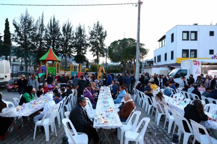 Bodrum Belediyesi’nin iftar programları sürüyor