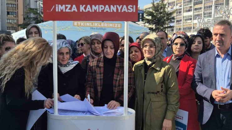 "Anayasa Değişsin, Aile Korunsun" imza kampanyası