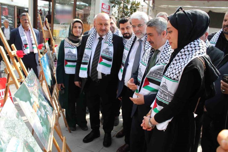 ‘Gazze’de Ramazan’ temalı sergi açıldı