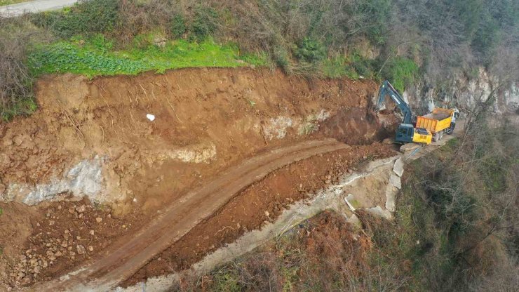 Ordu’da dar yollar genişletiliyor