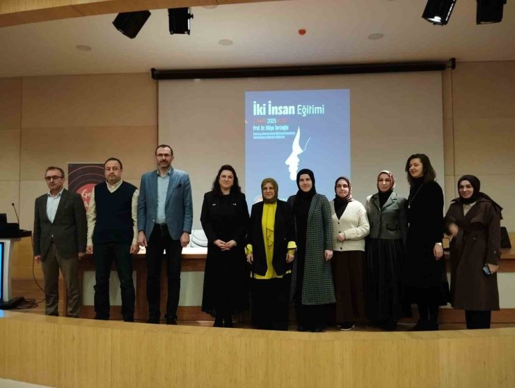 SAÜ’de kadınların sosyal hayattaki konumlarına dikkat çekildi