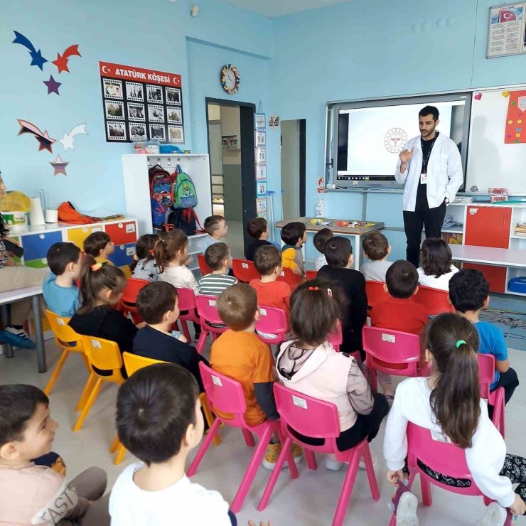 Minik öğrencilere sağlıklı beslenme anlatıldı