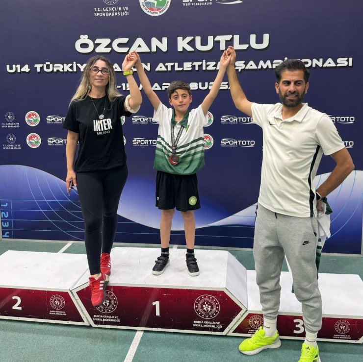 Cengiz Ebubekir Karayılan, atletizmde Türkiye 3’üncüsü oldu