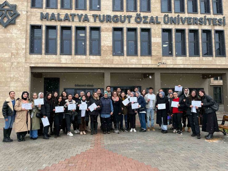 Malatya Turgut Özal Üniversitesi’nde fidan dikme etkinliği düzenlendi