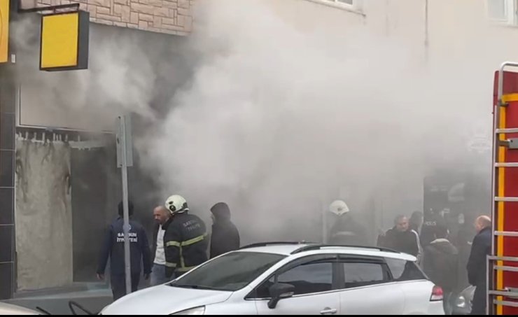 Bafra’da işyeri yangını