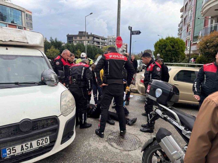 Motosikletli Polis Timi kazaya karıştı: 1 polis yaralı