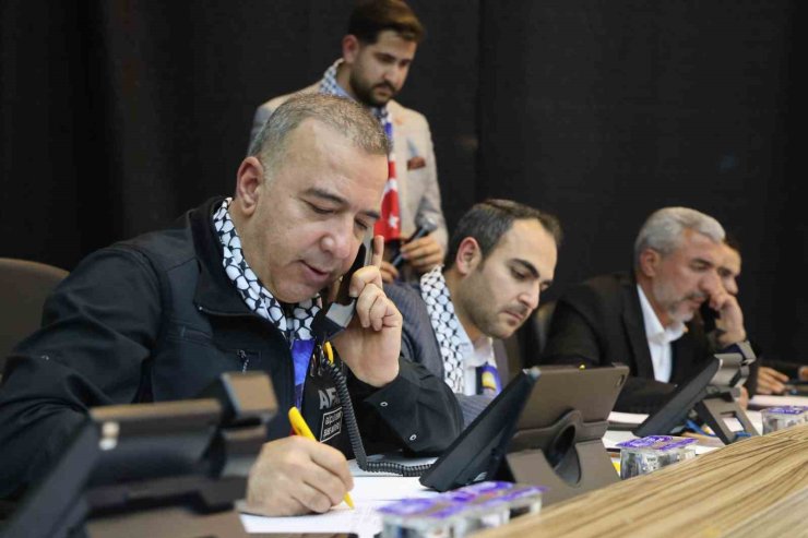 Elazığ’da "Gazze İçin El Ele" kampanyasında, SMS hariç yaklaşık 20 milyon lira bağış toplandı