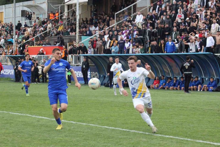 TFF 2. Lig: Belediye Derincespor: 0 - Beyoğlu Yeni Çarşı: 3