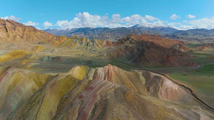 Gökkuşağı Tepeleri keşfedilmeyi bekliyor