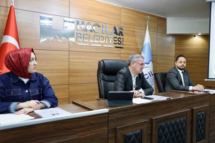 Başkan Özdoğan: "Layıkıyla hizmet etmenin gururunu yaşıyoruz"