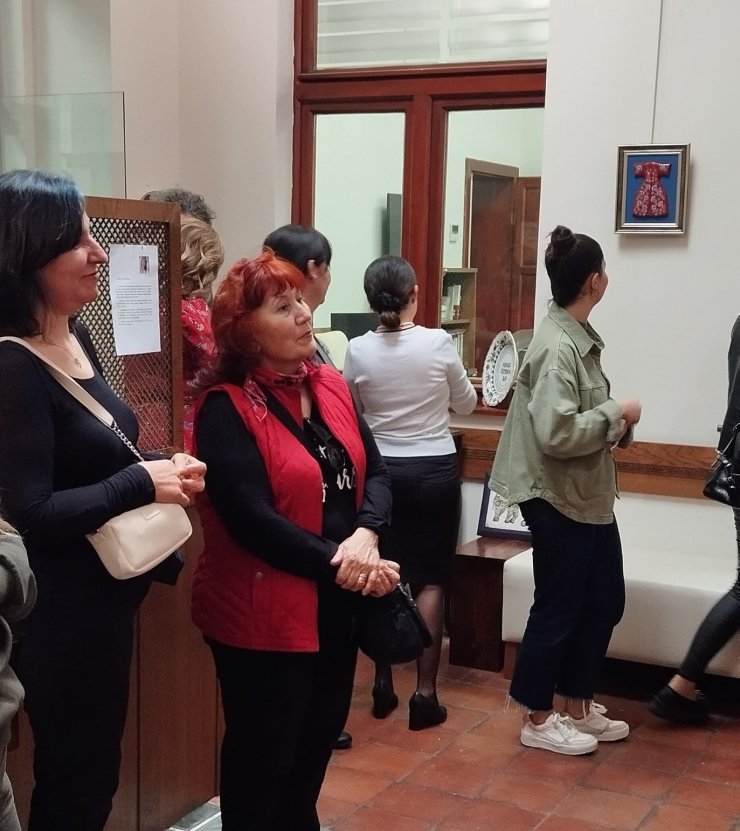 Halk Kütüphanesi Çini Sergisi’ne ev sahipliği yaptı