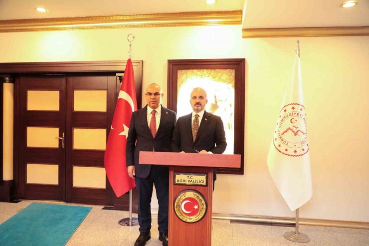 İçişleri Bakan Yardımcısı Turan: "Sahipsiz hayvan sorununu Türkiye’nin gündeminden çıkaracağız"