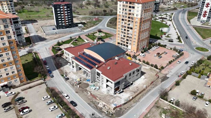 Büyükşehir’den Altınoluk’a bir sosyal yaşam merkezi daha kazandırıyor