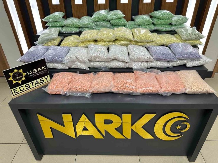 Uşak’ta 2 uyuşturucu satıcısı tutuklandı