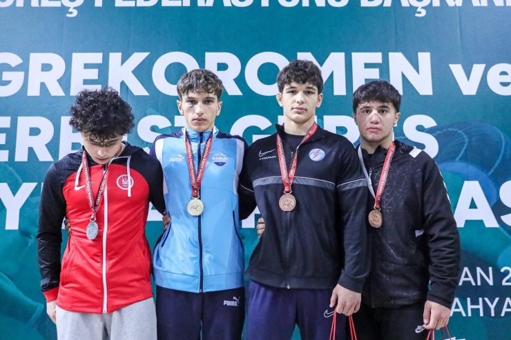 Eleşkirt’li Hamza Yerlikaya, Türkiye şampiyonu oldu