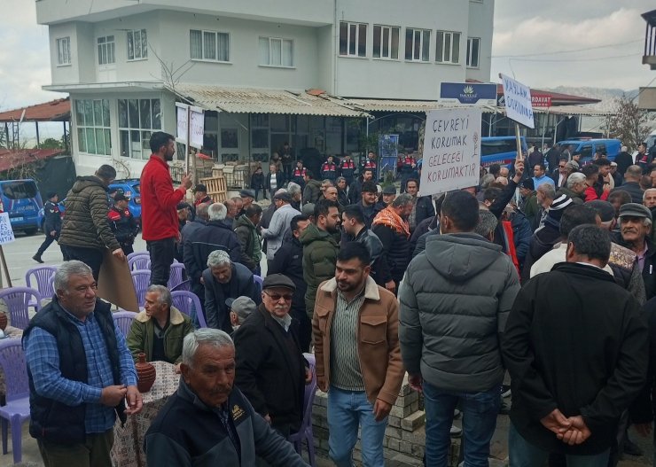 Köylüler Eşeler Yaylasındaki içme suyu kaynakları için eylem yaptı