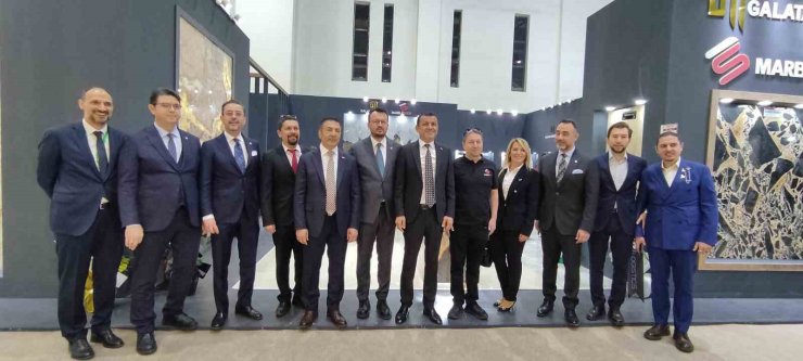 Denizli’den 52 firma İzmir doğaltaş fuarında yerini aldı