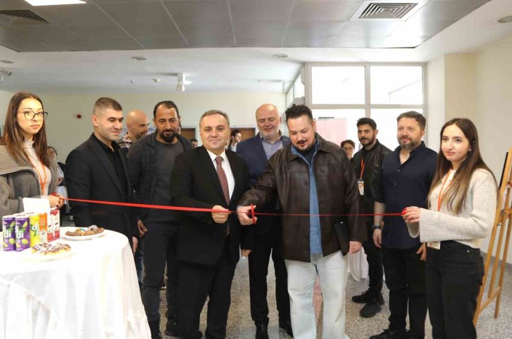 ERÜ’de ’Amfilerden Setlere Yönetmenlik’ paneli düzenlendi