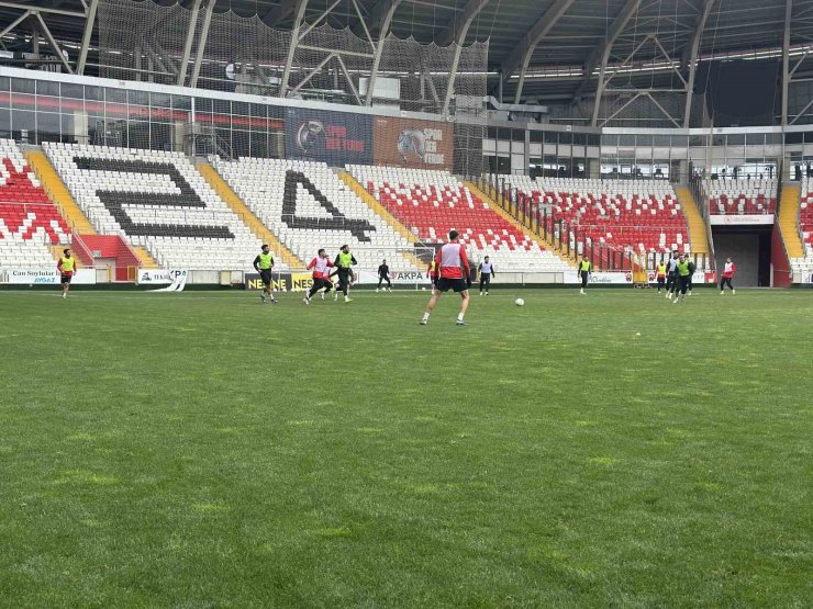 24Erzincanspor’dan taraftara davet; "Kırılan kalpleri futbolla onaracağız"