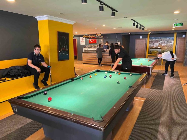 Niğde’de bilardo heyecanı yaşandı