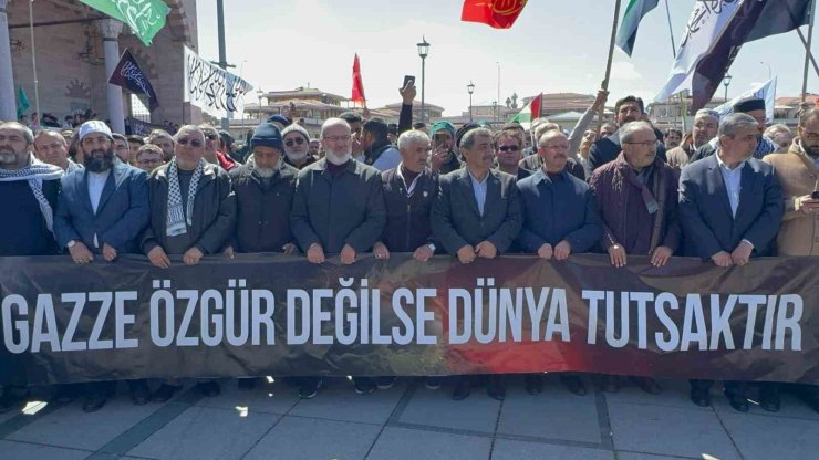 Konya’da "Gazze Ölüyor Ayağa Kalk" yürüyüşü