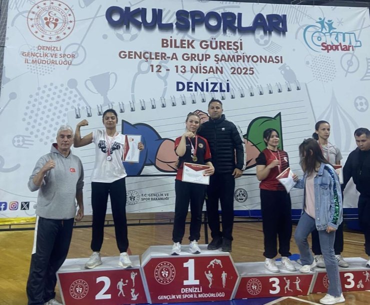 Turgutlulu Sevinç Nur’un bileği bükülmüyor