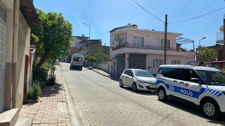 Komşular şüphesinde haklı çıktı, evinde ölü bulundu