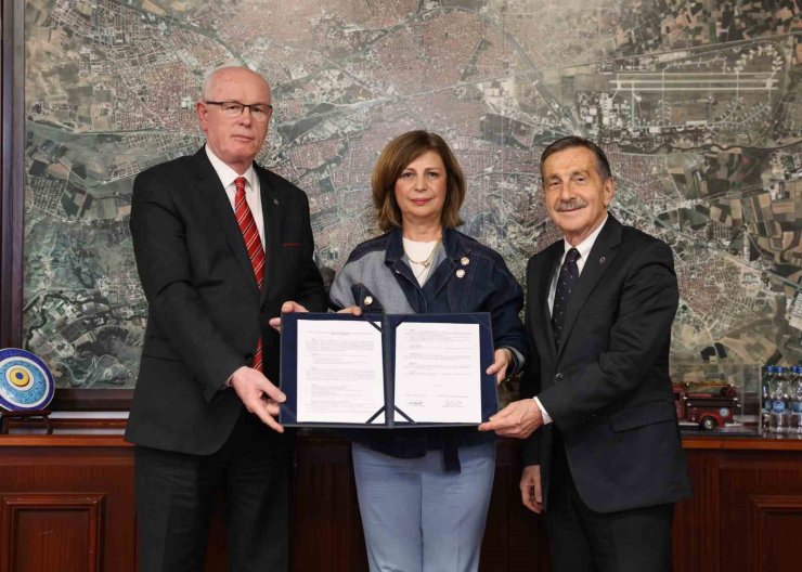 Sahipsiz sokak köpekleri için 3 belediyeden iş birliği protokolü