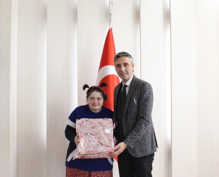 Şampiyonada başarı elde eden özel öğrenciler ödüllendirildi