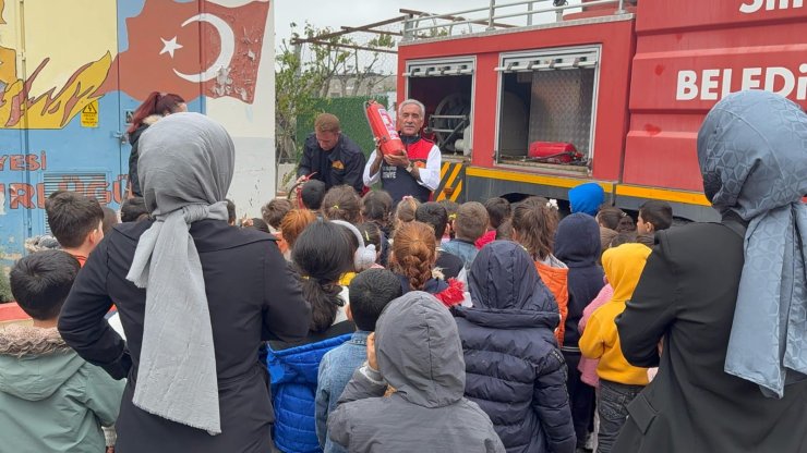 Siirt’te öğrencilere yangın tatbikatı yapıldı