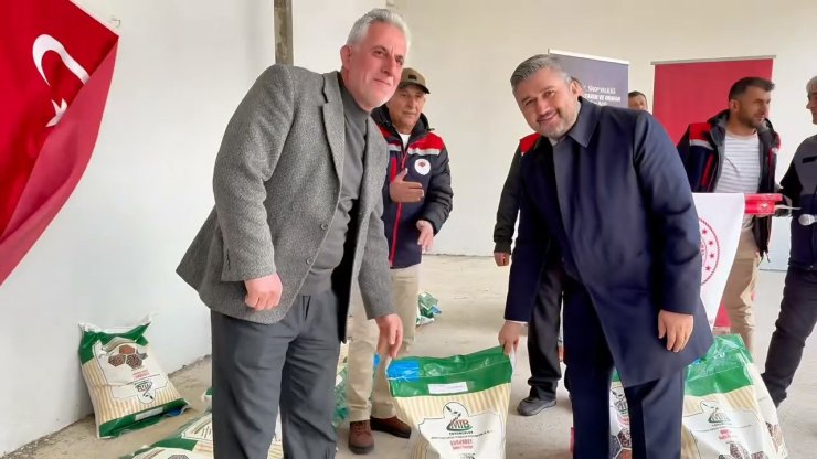 Sinop’ta çiftçilere kuru fasulye tohumu dağıtıldı
