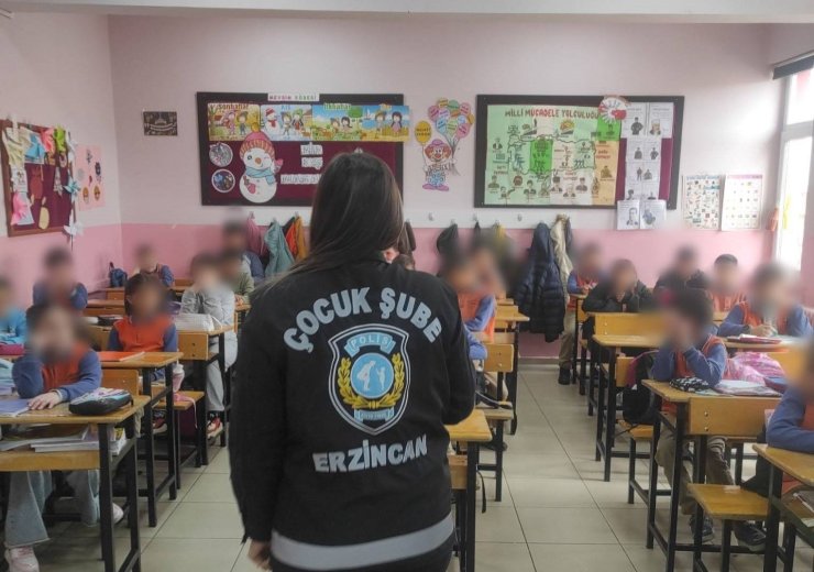 Erzincan emniyeti öğrencileri bilgilendiriyor