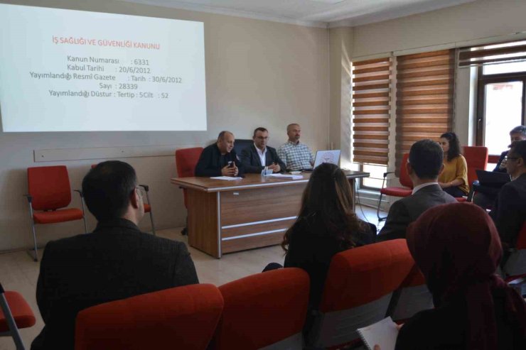 İl Sağlık Müdürlüğü’nde iş sağlığı ve güvenliği toplantısı yapıldı