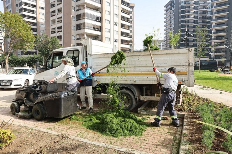 Nilüfer’in parklarında bahar temizliği
