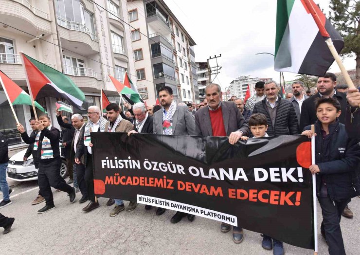Ahlat’ta Gazze’ye destek yürüyüşü düzenlendi