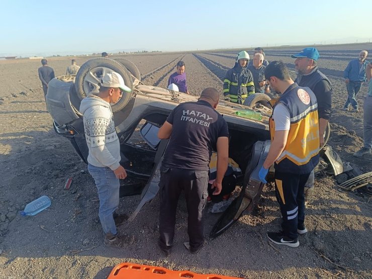 Otomobil takla attı: 3 yaralı