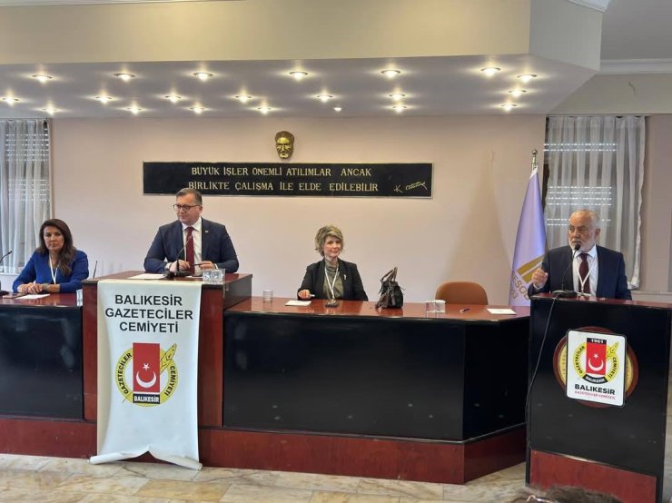 Balıkesir Gazeteciler Cemiyeti’nde Ramazan Demir güven tazeledi