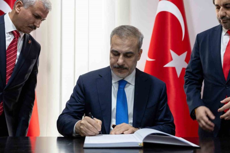 Dışişleri Bakanı Fidan, Oran Başkonsolosluğu açılış törenine katıldı