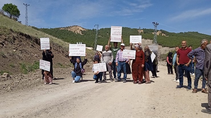 Gölbaşı’nda köylülerden hayvan barınağı tepkisi: "Gölbaşı Belediye Başkanı çok istiyorsa kendi köyüne barınak yapsın"