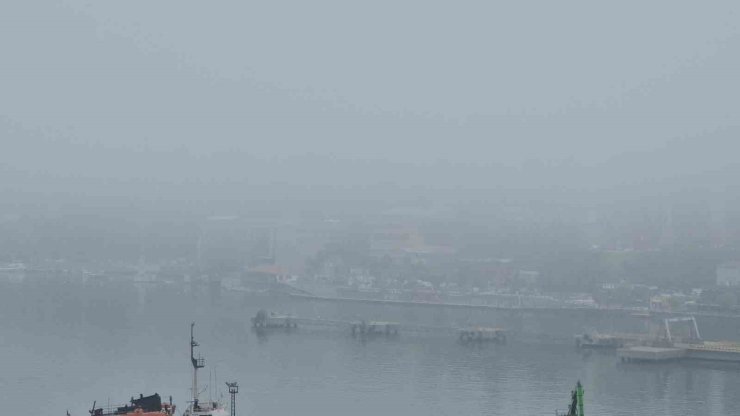 Zonguldak’ta yoğun sis etkili oldu