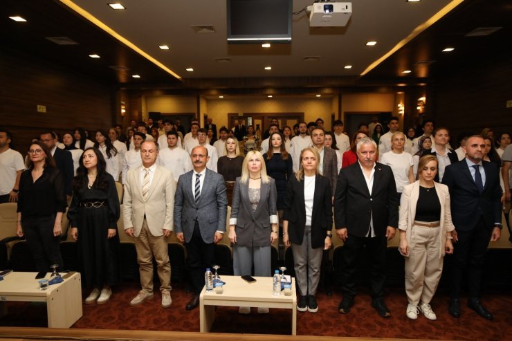 Akdeniz Üniversitesi’nde Gastronomi öğrencilerine ceket ve bıçak töreni