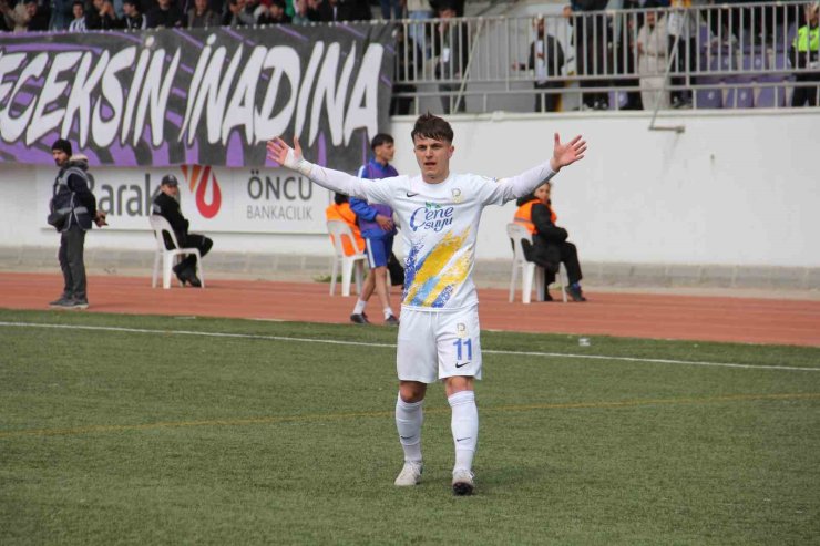 TFF 2. Lig: Belediye Derincespor: 2 - Giresunspor: 1