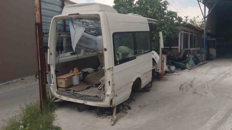 Antalya’da ‘Change’ araç operasyonu: 2 tutuklama