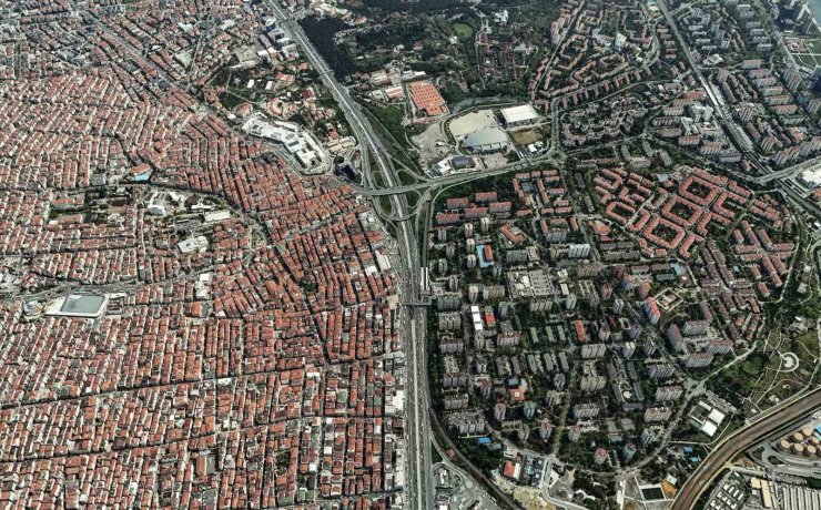 Depremle gündeme gelen iki farklı İstanbul şehirleşmesi havadan görüntülendi