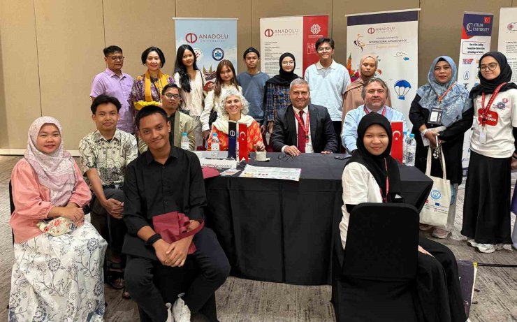 Anadolu Üniversitesi, Türk Üniversiteleri Eğitim Fuarı’na katıldı