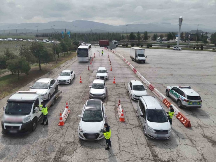 Gaziantep’te dron destekli trafik denetimi: 116 sürücüye 160 bin TL ceza