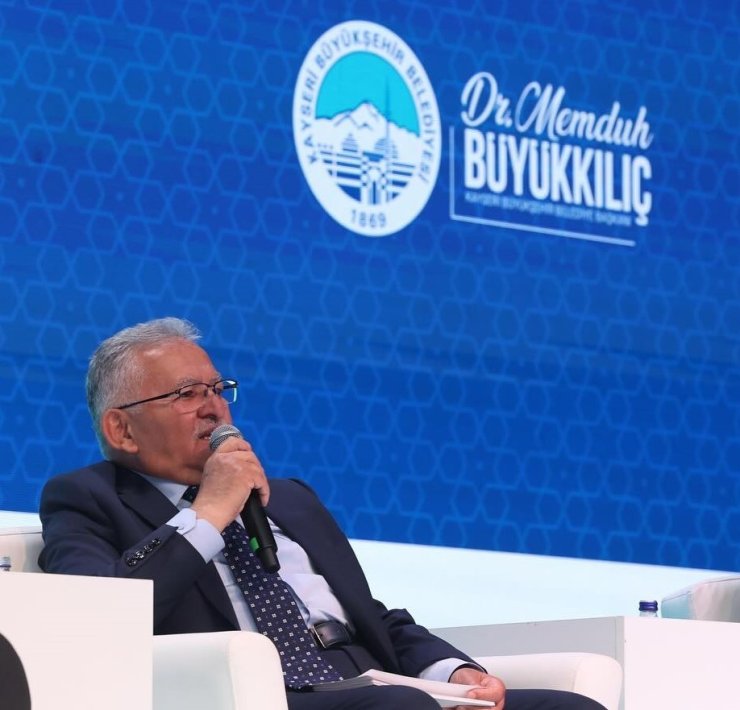 MARMARAKAF’ta konuşan Büyükkılıç: "İş garantili kurslar açıyoruz"