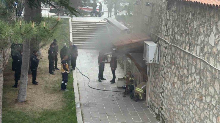 Tokat’ta 8 asırlık camide yangın çıktı