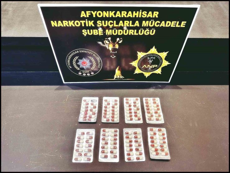 Polis 950 adet uyuşturucu hap ele geçirdi